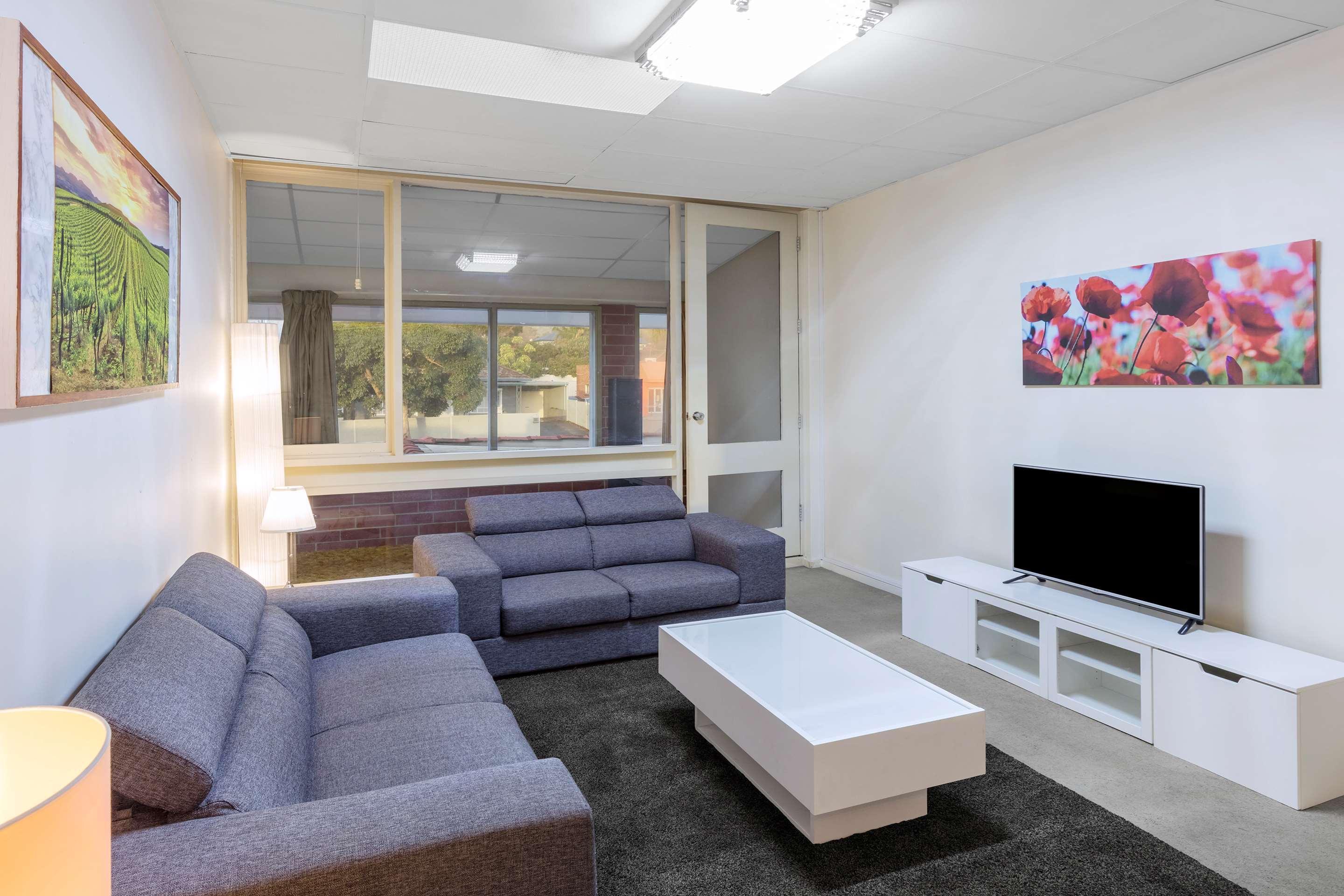Best Western Plus Service Inn & Suites Lethbridge Exteriör bild