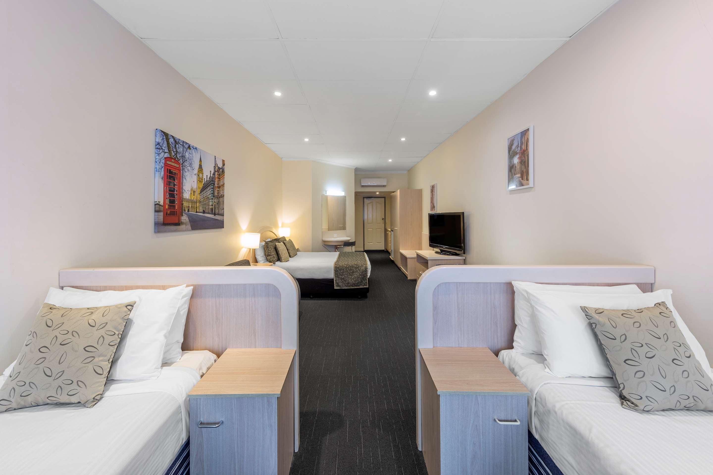 Best Western Plus Service Inn & Suites Lethbridge Exteriör bild