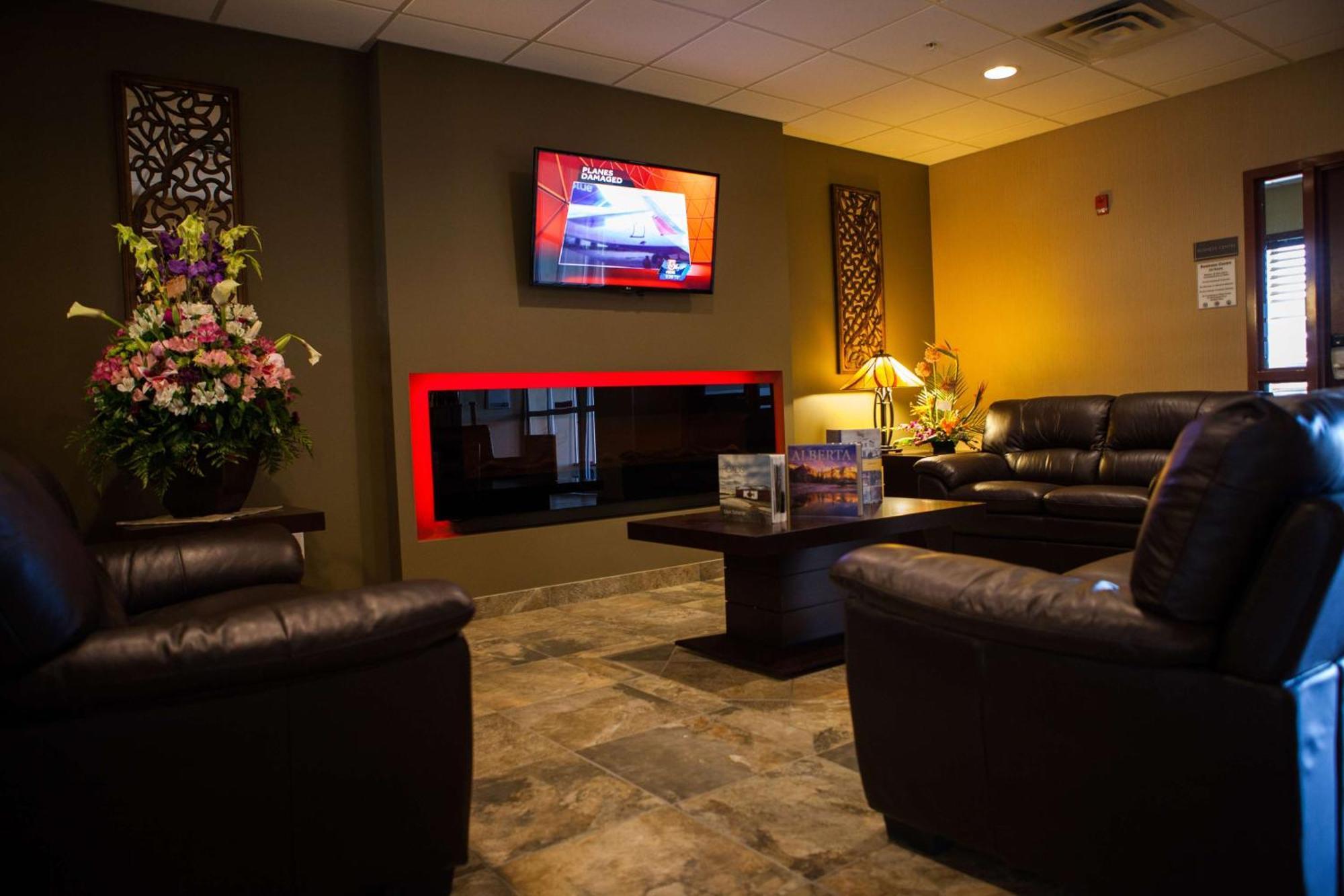 Best Western Plus Service Inn & Suites Lethbridge Exteriör bild