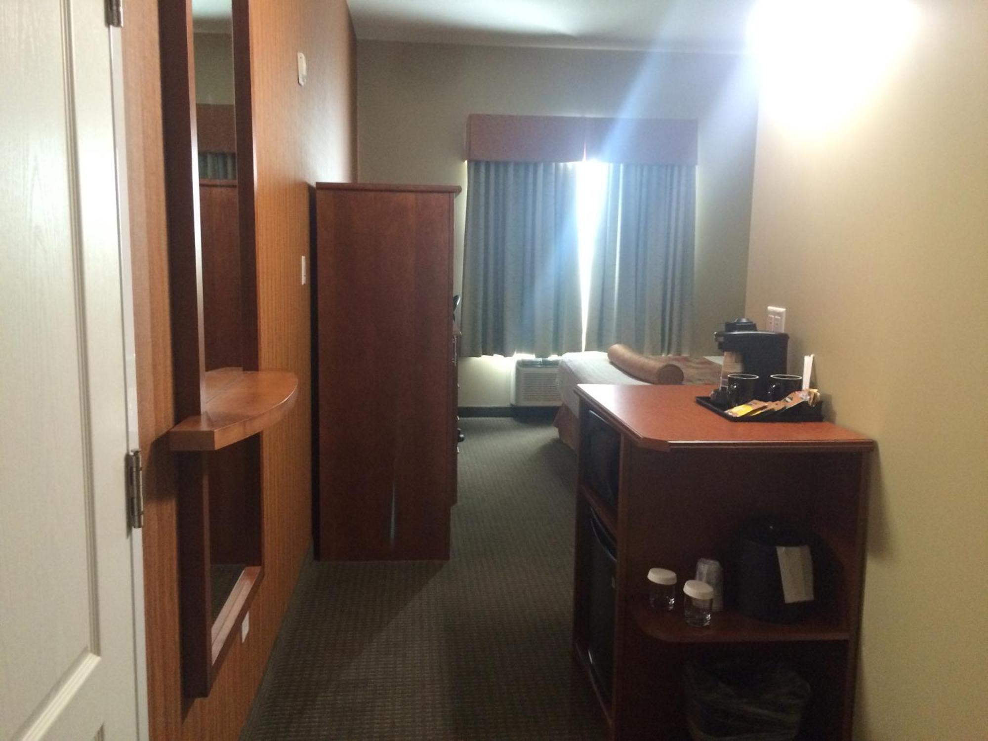 Best Western Plus Service Inn & Suites Lethbridge Exteriör bild