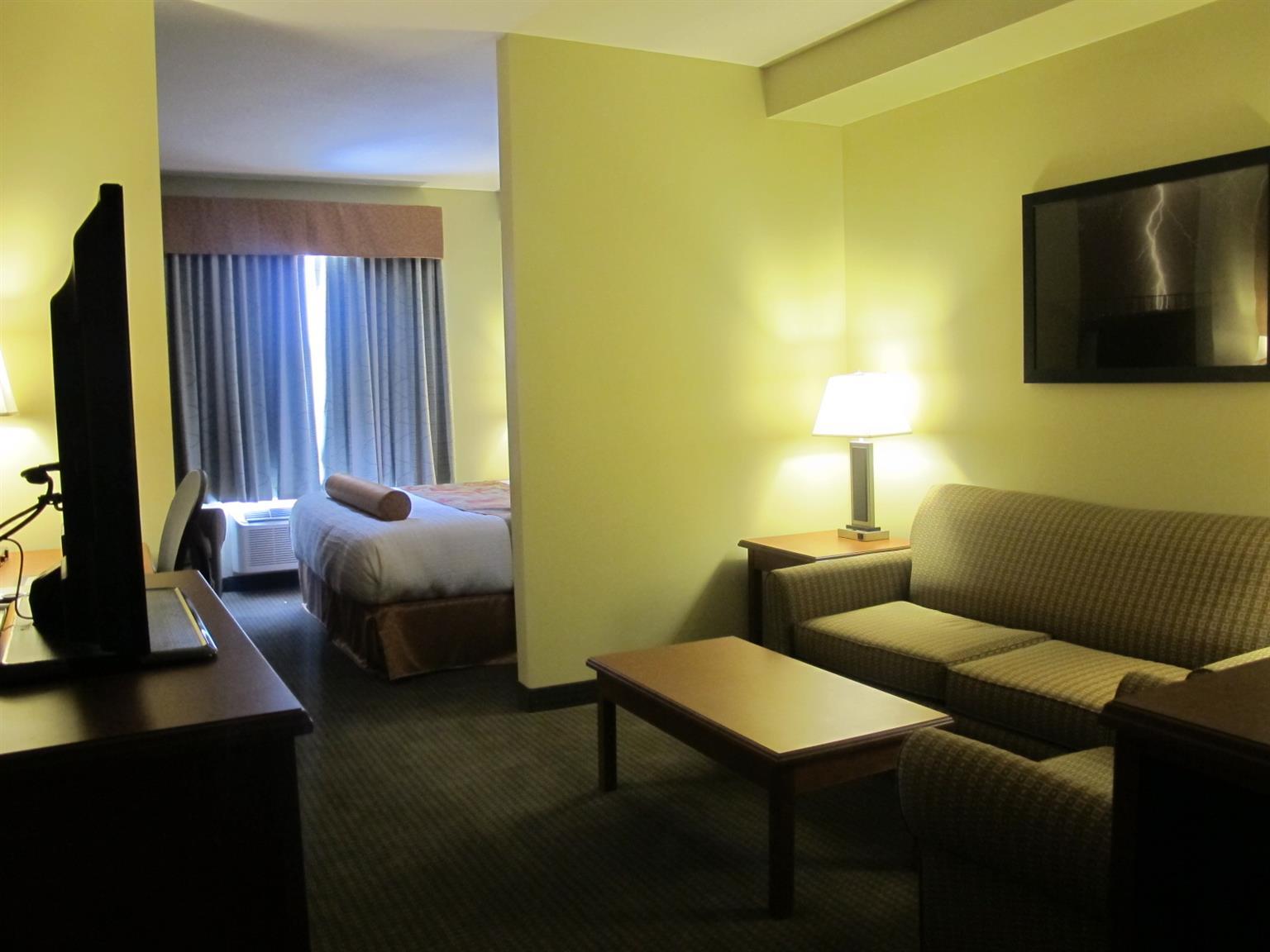 Best Western Plus Service Inn & Suites Lethbridge Exteriör bild